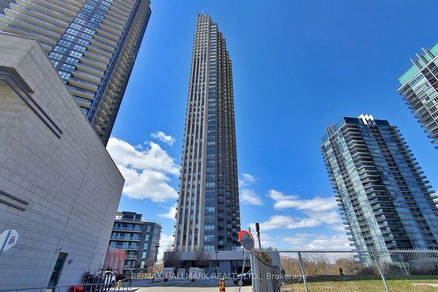 705 - 36 Park Lawn Road