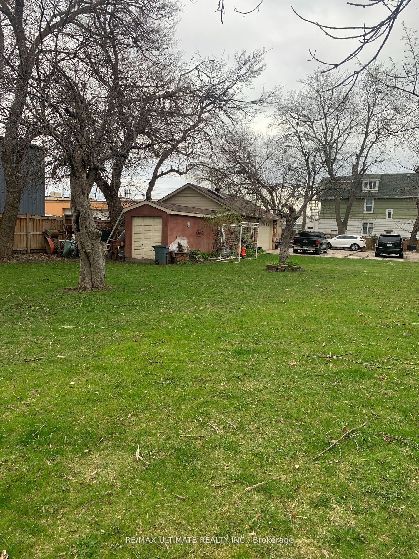 Listing Image 3