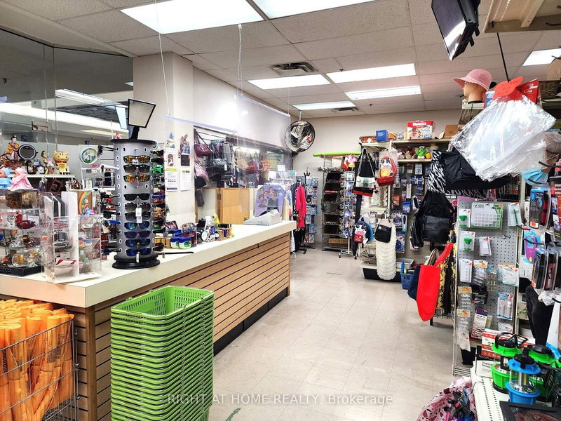 14 - 377 Burnhamthorpe Rd E, Mississauga, L5A 3Y1 | Image 3