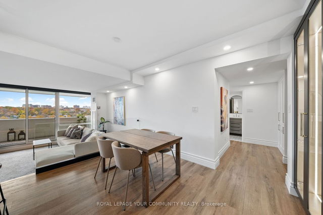 1512 - 260 Scarlett Road