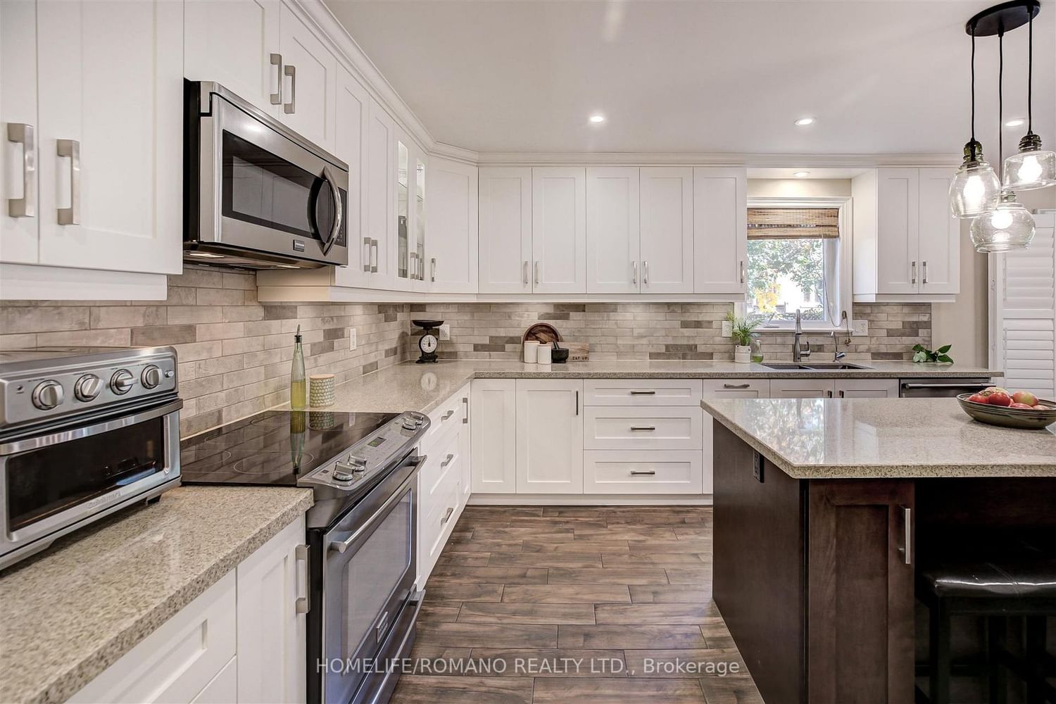 Listing Image 10