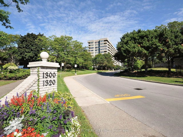 812 - 1320 Mississauga Valley Boulevard