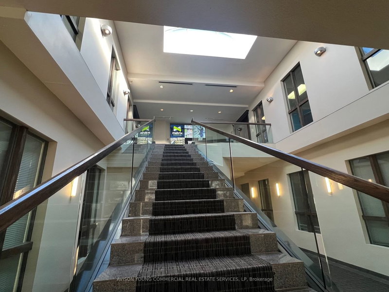 105 - 5353 John Lucas Dr, Burlington, L7L 6A8 | Image 3