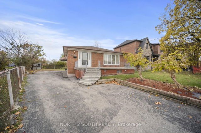 24 Deverell Crescent