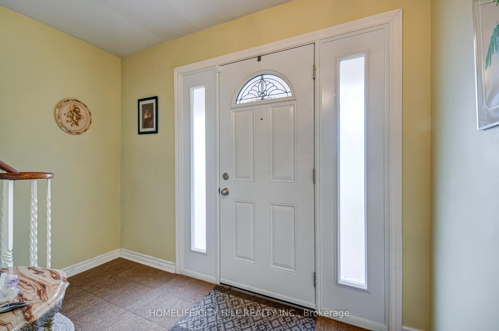 Listing Image 4