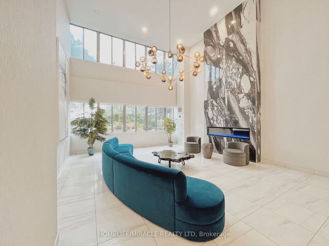 202 - 1580 Mississauga Valley Boulevard
