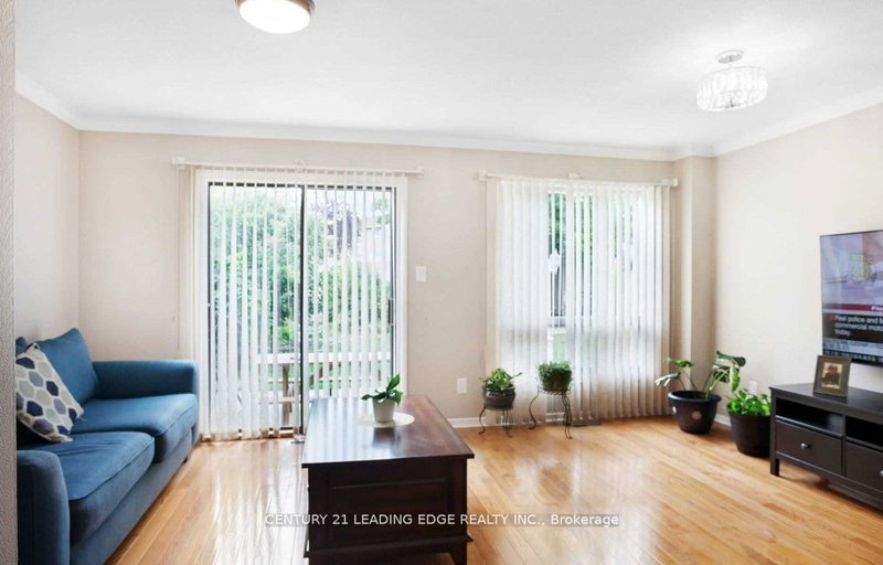 125 Ashridge Crt, Mississauga, L4Z 1K5 | Image 3