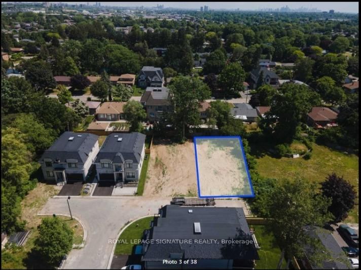 197 Mateo Pl, Mississauga, L5A 2K4 | Image 3