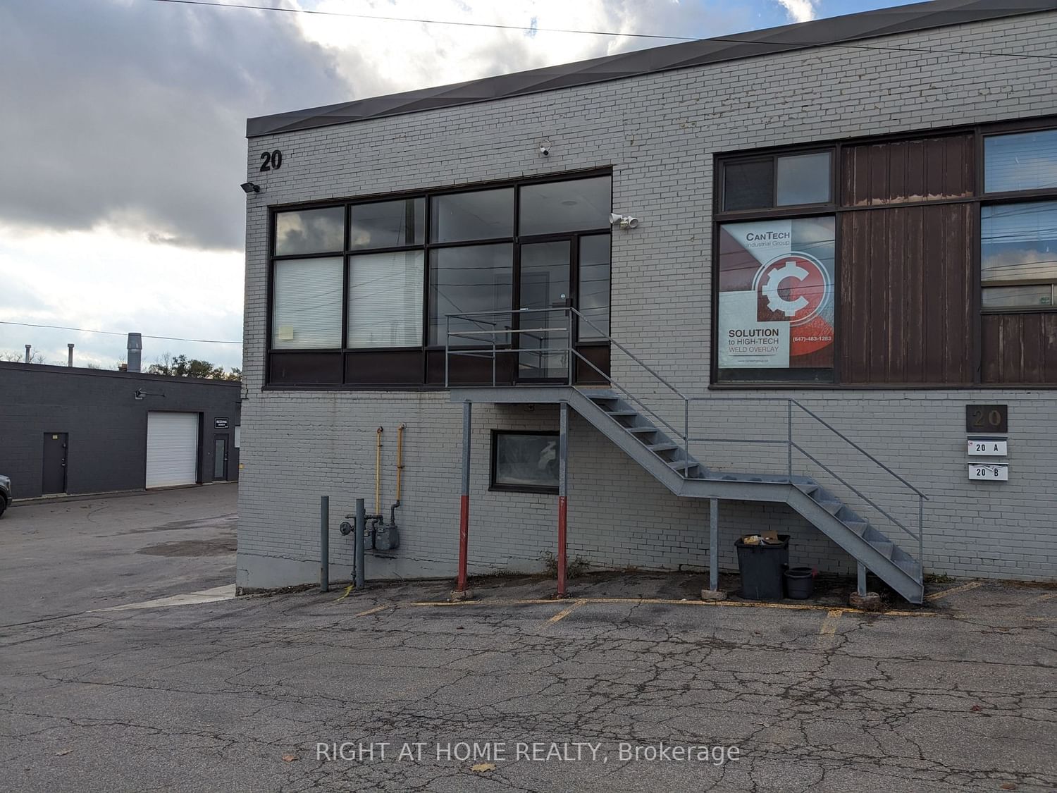 Industrial for lease at B-20 Sheffield Street, Toronto, Brookhaven-Amesbury, M6M 3E6 - MLS: W7284756