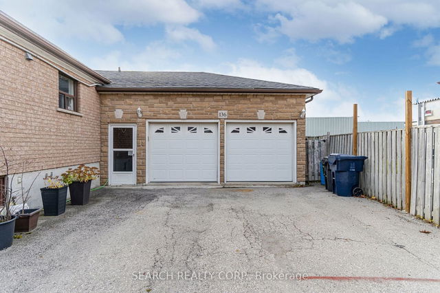136 Winston Park Boulevard