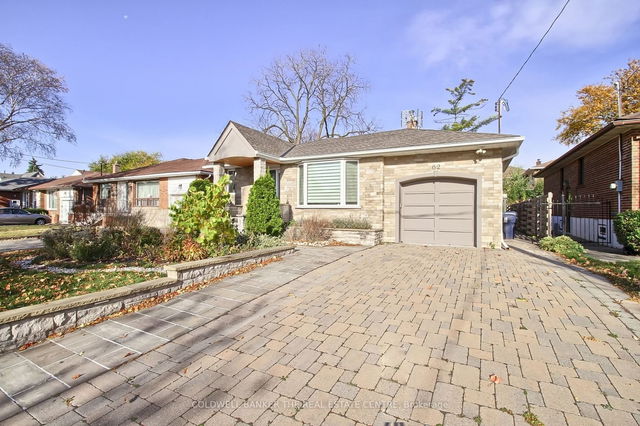 62 Mooreshead Drive