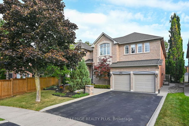 1076 Skyvalley Crescent