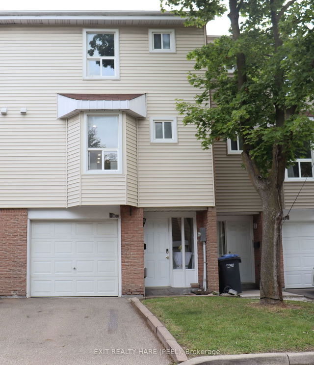 N/A - 90 Enmount Drive