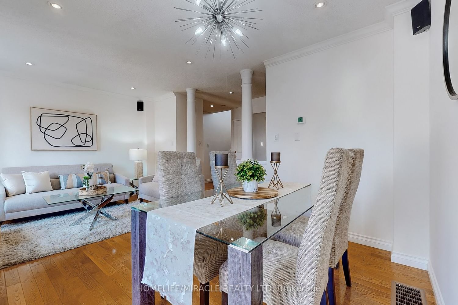 Listing Image 10