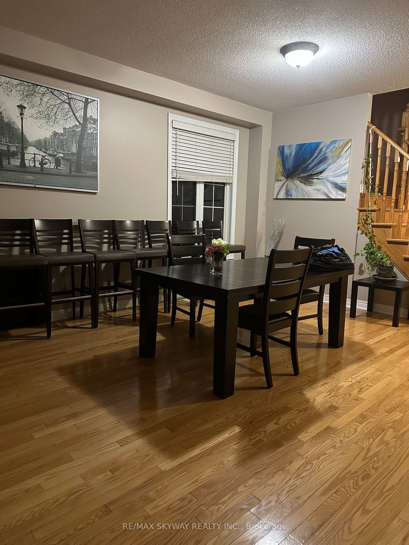 428 Father Tobin Rd, Brampton, L6R 0S1 | Image 2