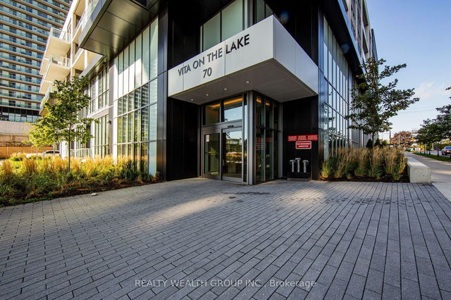 1806 - 70 Annie Craig Drive