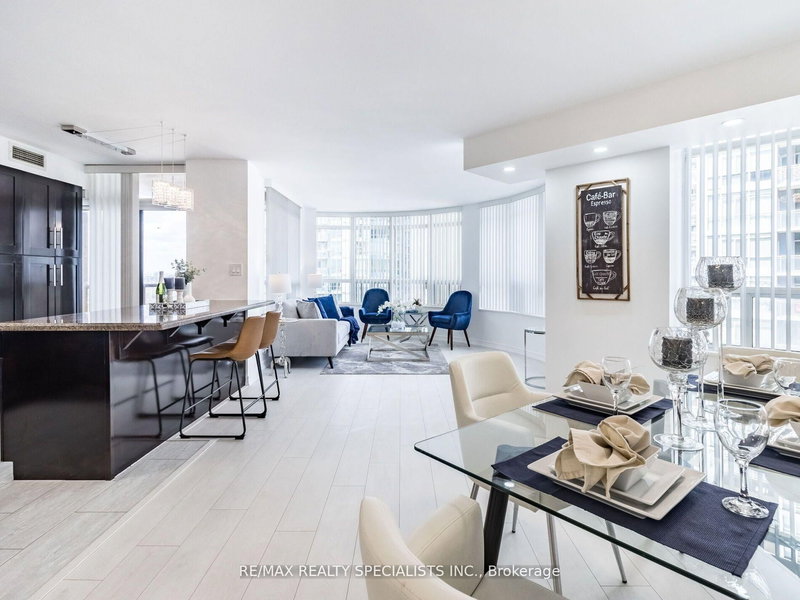 1906 - 3880 Duke Of York Blvd, Mississauga, L5B 4M7 | Image 3