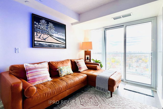 1602 - 10 Wilby Crescent