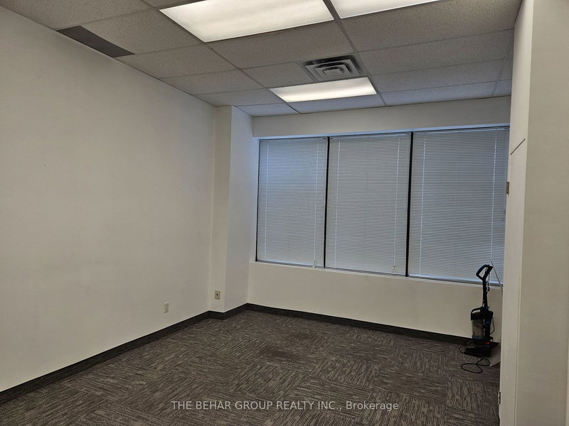 3A - 2930 Islington Ave, Toronto, M9L 2K5 | Image 3