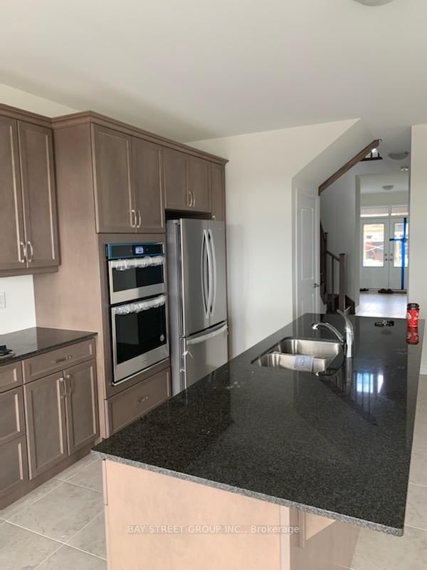 33 Eberly Woods Dr, Caledon, L7C 4J2 | Image 3