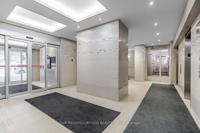 403 - 240 Scarlett Road