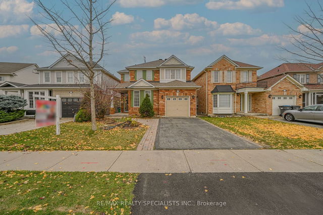 68 Vista Green Crescent