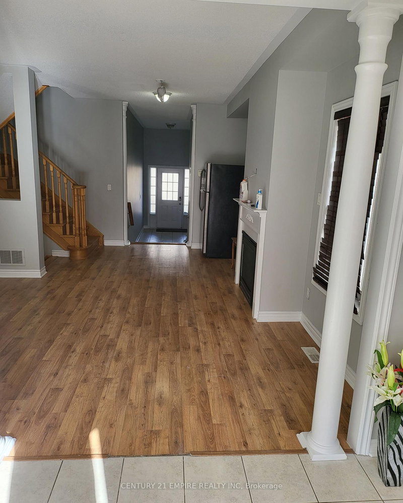 10 Dillon Dr, Brampton, L6X 3B6 | Image 2