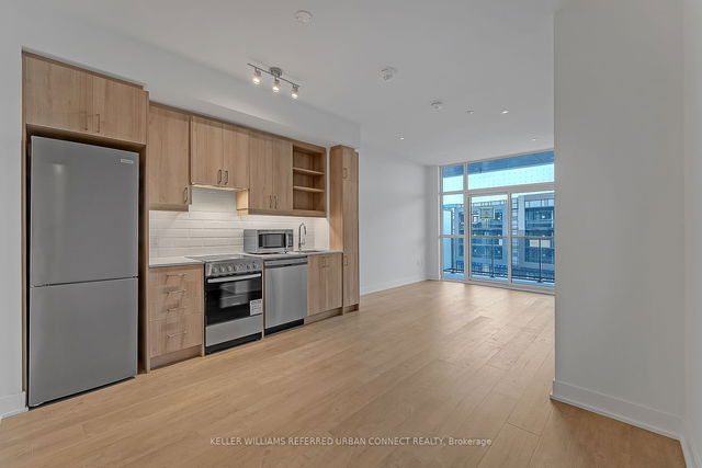 305 - 50 George Butchart Drive