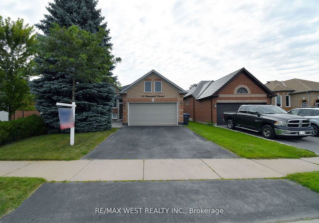 50 Summerfield Crescent