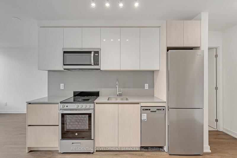 128 - 11 Maryport Ave, Toronto, M3M 0E2 | Image 2
