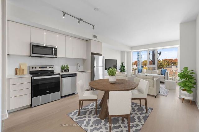 314 - 859 The Queensway N/A