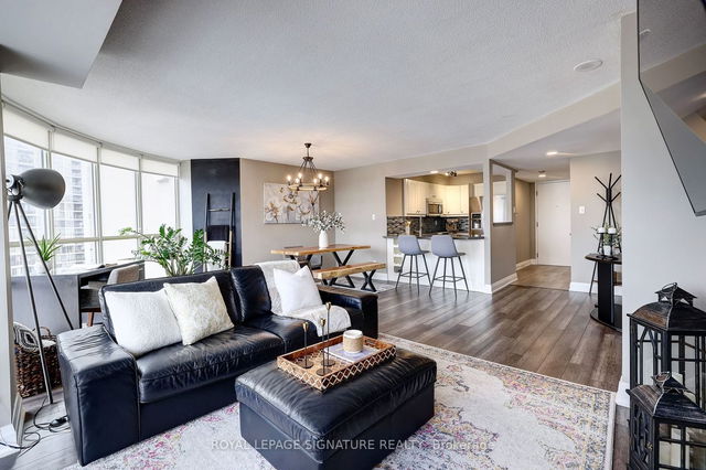 1205 - 50 Eglinton Avenue