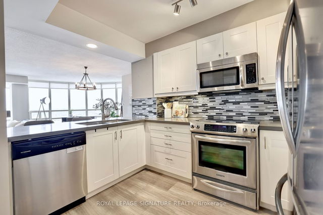 1205 - 50 Eglinton Avenue