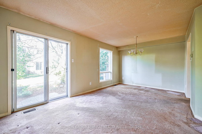 44 - 83 Wickstead Crt, Brampton, L6R 1N8 | Image 3