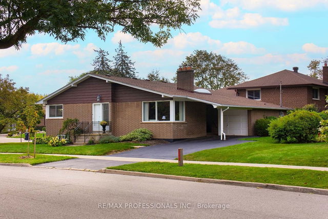 2 Forest View Road