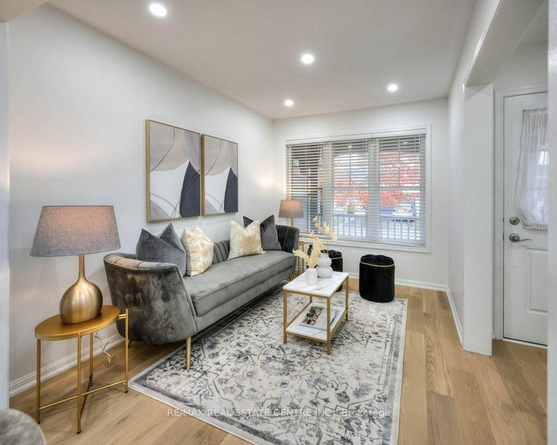 782 Maquire Terr, Milton, L9T 6P5 | Image 3