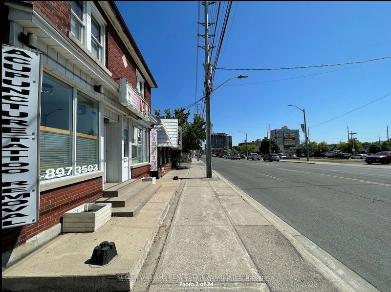 37 Dundas St W, Mississauga, L5B 1H2 | Image 2