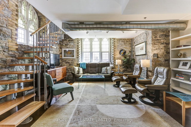 202 - 384 Sunnyside Avenue