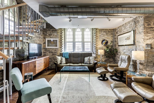 202 - 384 Sunnyside Avenue