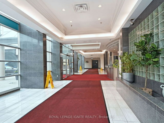 2009 - 285 Enfield Place