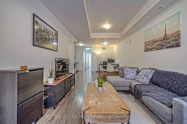 44 - 869 Wilson Avenue
