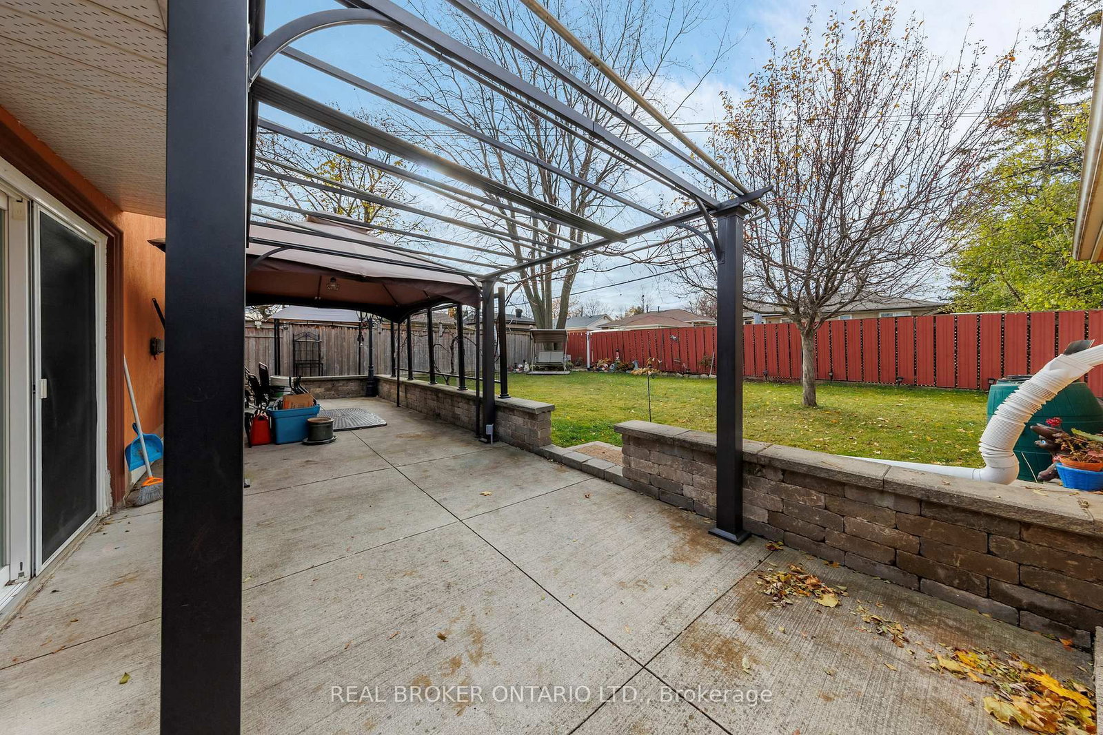 Listing Image 7