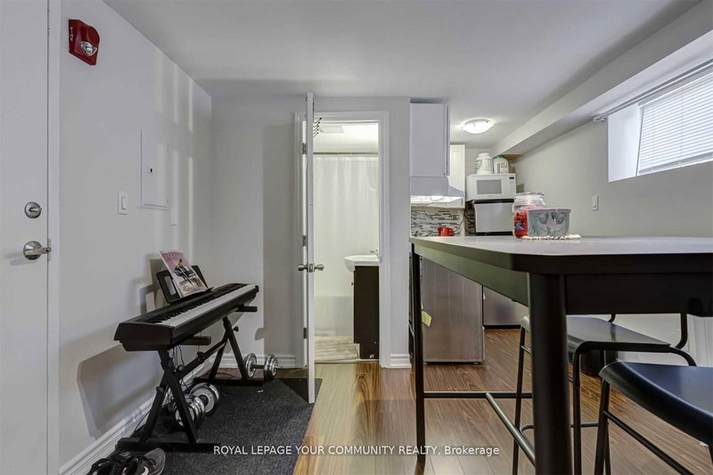 B3 - 70 Melbourne Ave, Toronto, M6K 1K7 | Image 2