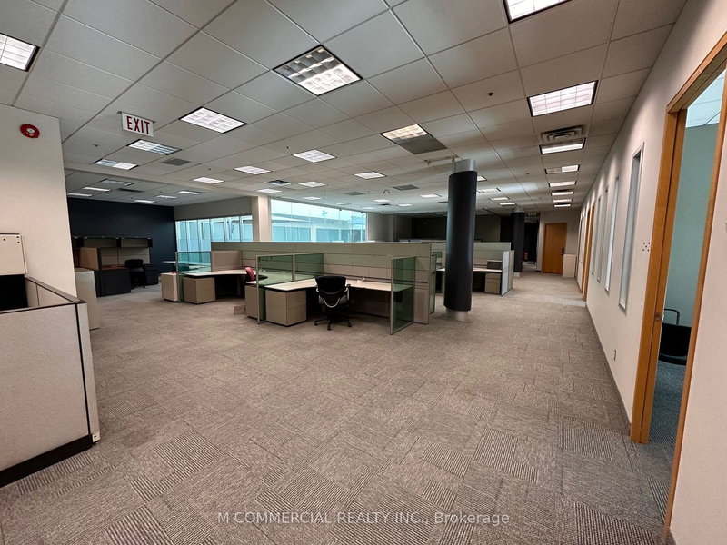 106 - 5180 Orbitor Dr, Mississauga, L4W 5L9 | Image 3