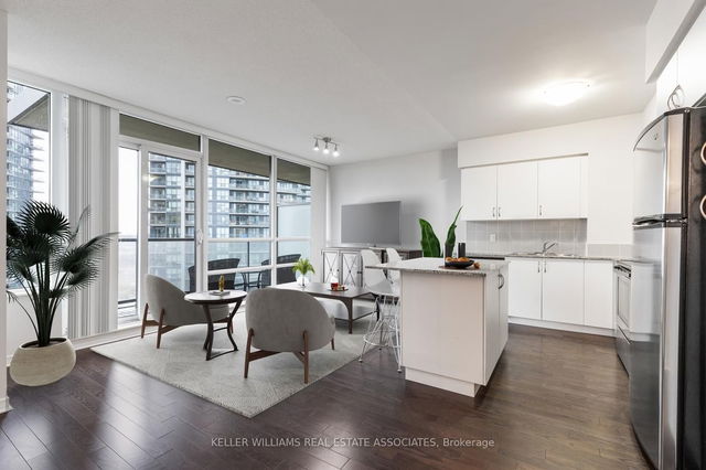 1705 - 2230 Lake Shore Boulevard