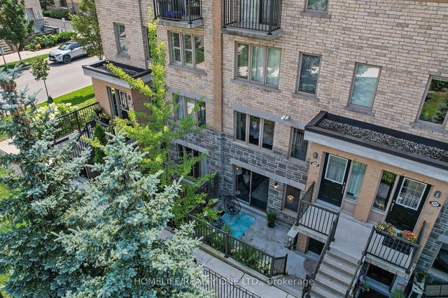 Th 106 - 16 Foundry Avenue