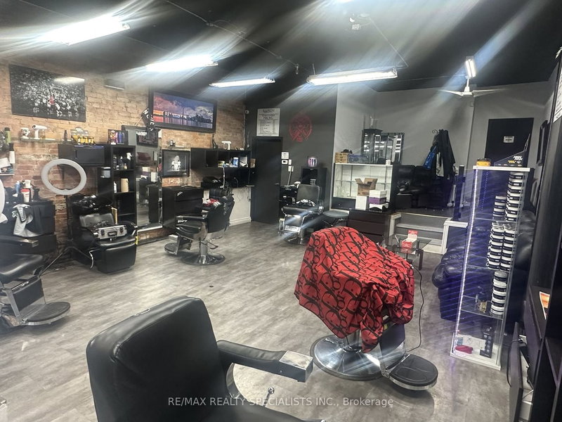 188 Main St E, Milton, L9T 1N8 | Image 2