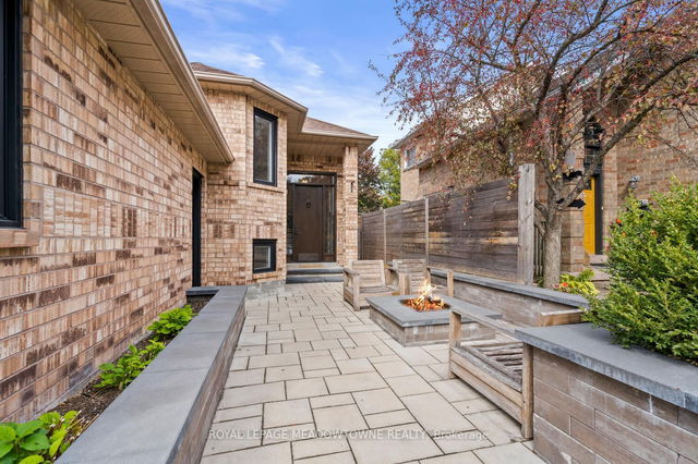 14 Mccullough Crescent
