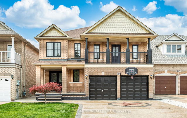 47 River Rock Crescent