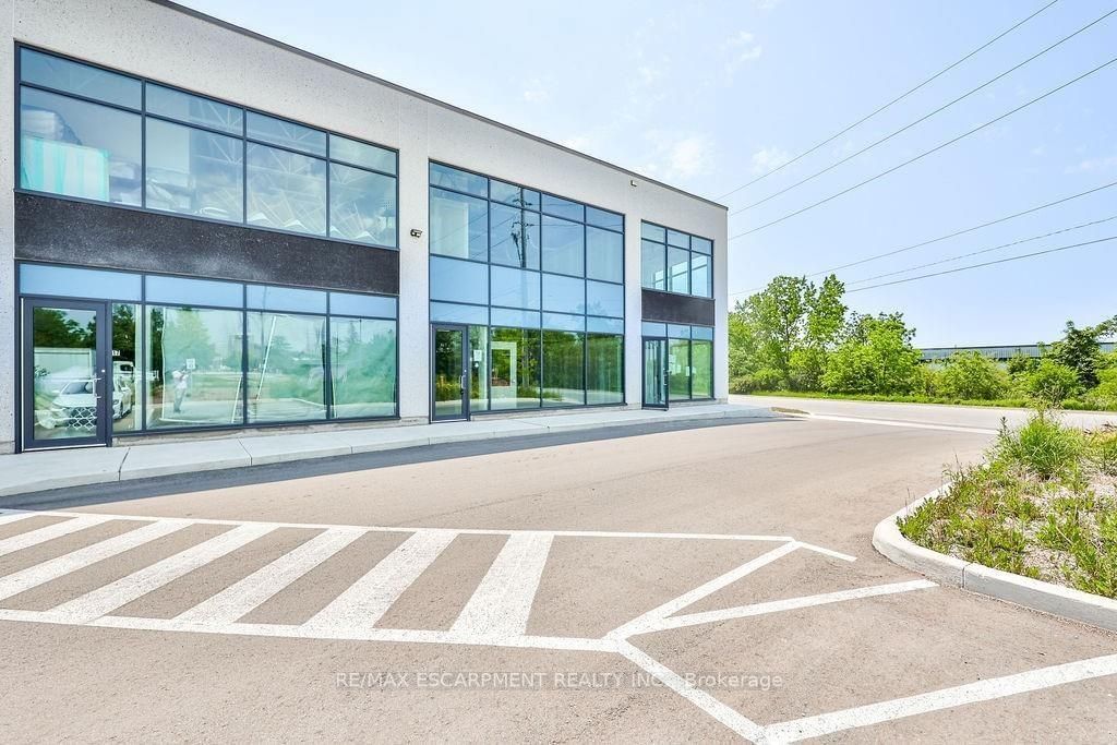 Industrial sold at 16-760 Laurentian Drive, Burlington, Industrial Burlington, L7N 0A4 - MLS: W7314206